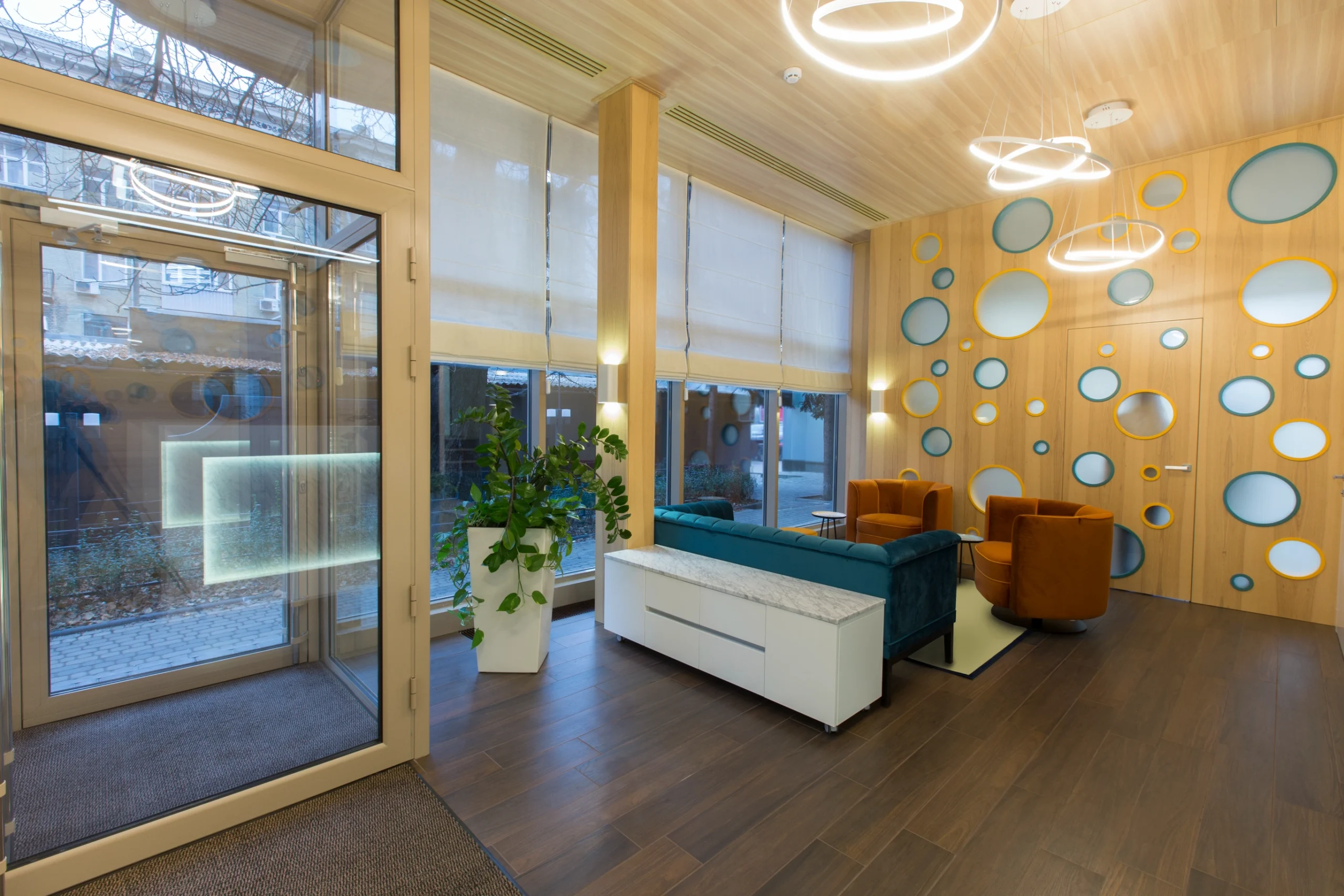 entrance-to-the-dentistry-the-waiting-area-2026-03-24-14-13-38-utc
