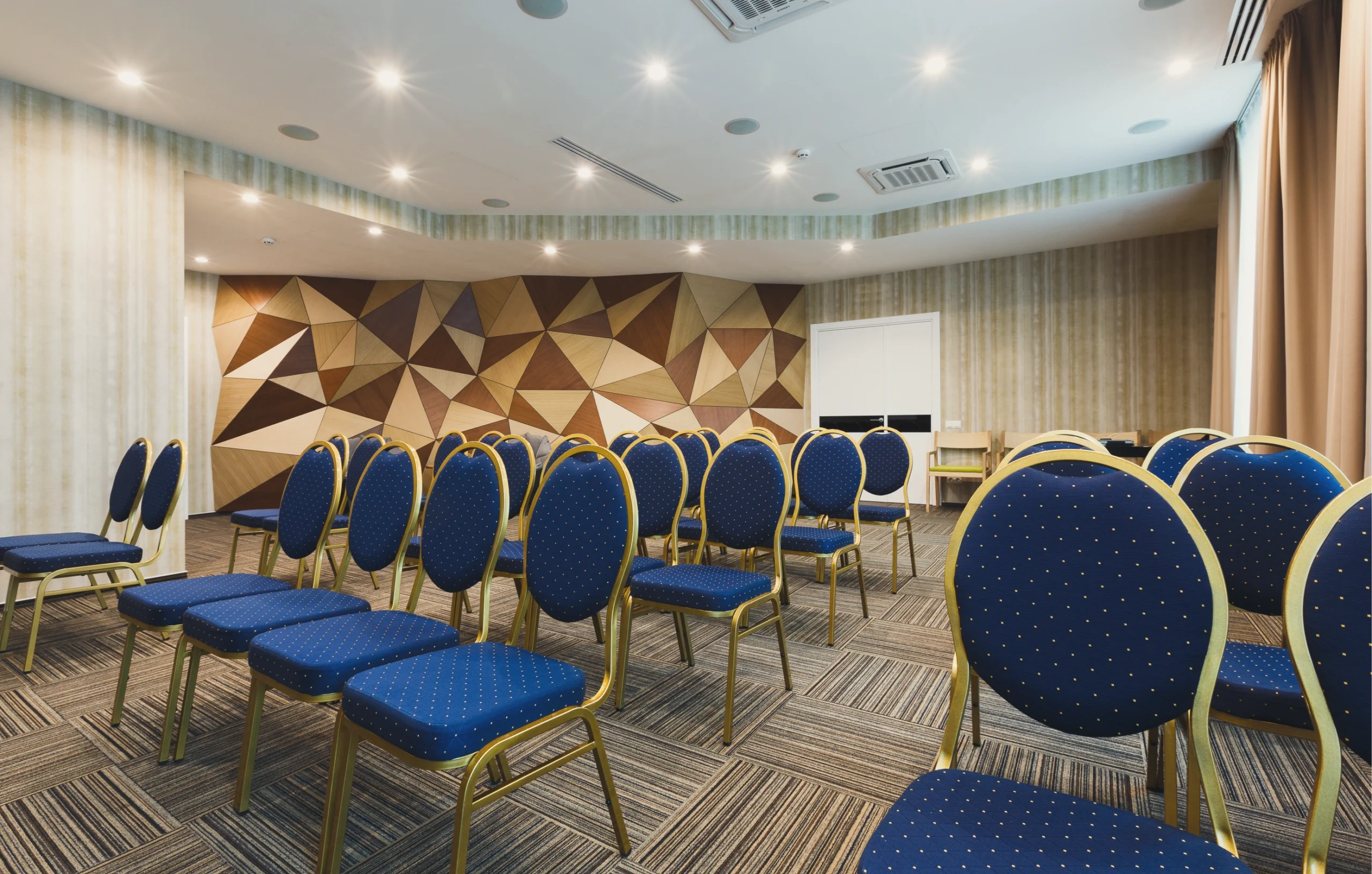 interior-of-modern-conference-hall-in-hotel-2026-01-08-23-05-40-utc