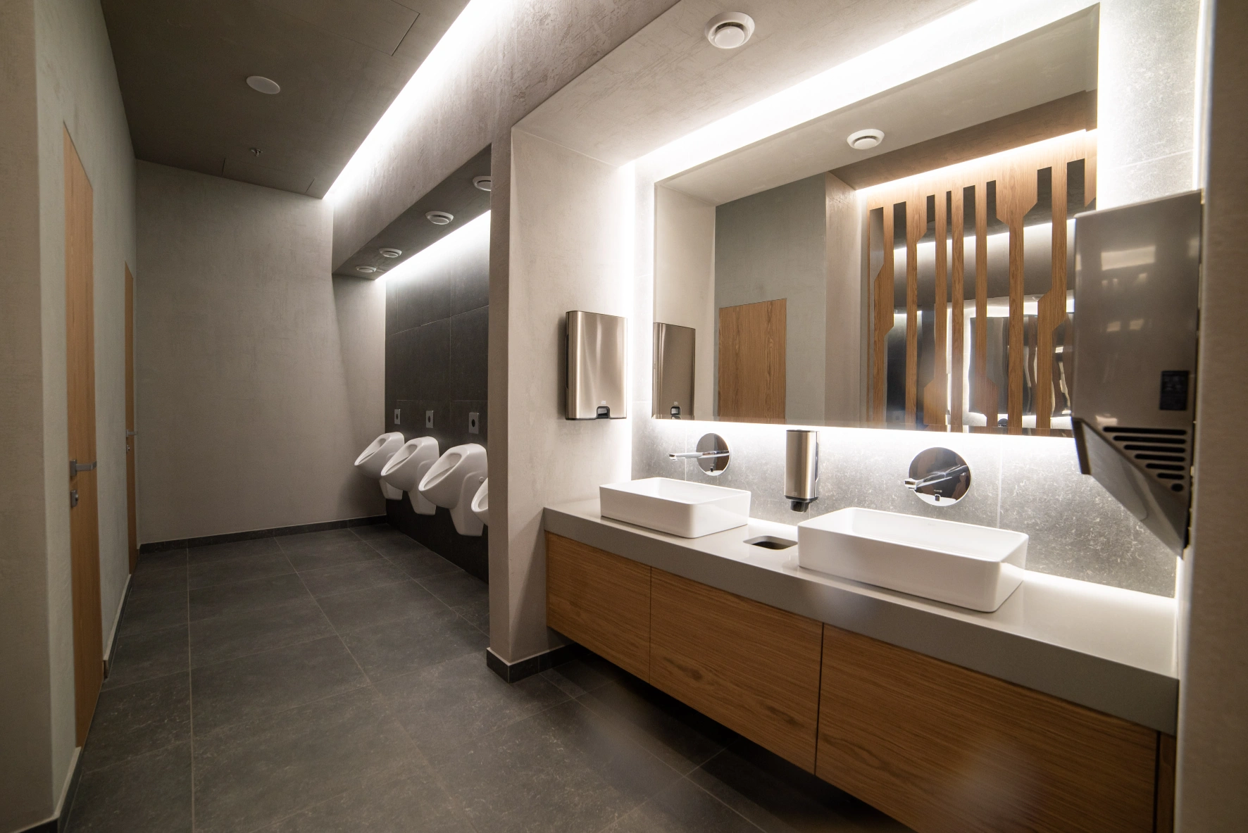 modern-luxury-public-restrooms-2026-01-07-06-20-21-utc